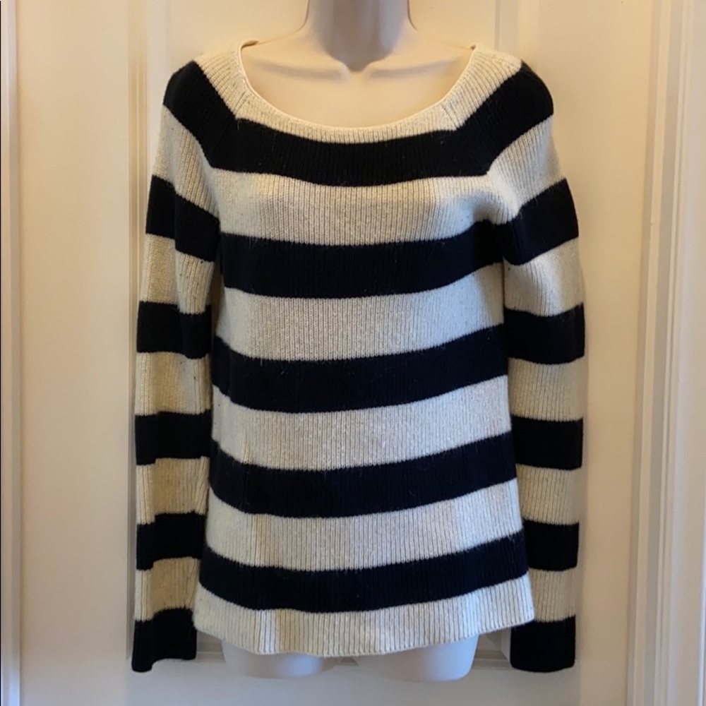 Banana Republic sweater size XS